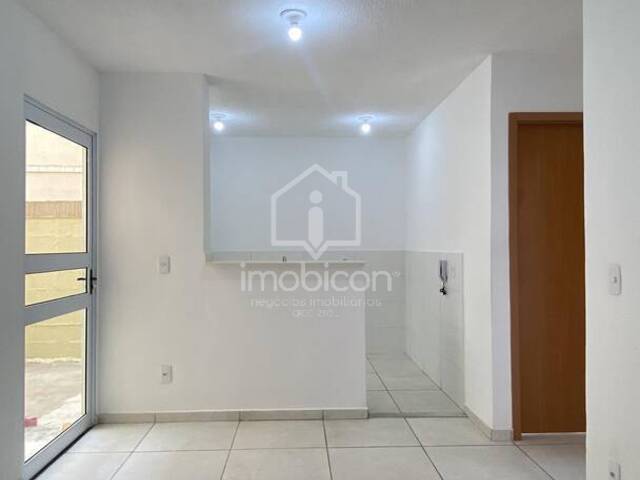 #228 - Apartamento para Locação em Vitória da Conquista - BA - 2