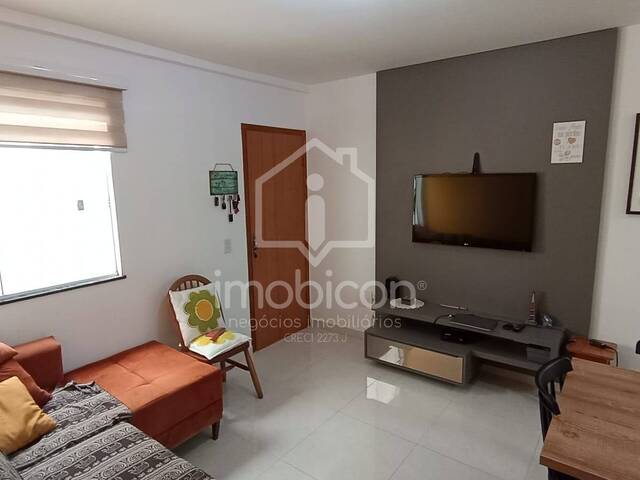 #239 - Apartamento para Venda em Vitória da Conquista - BA