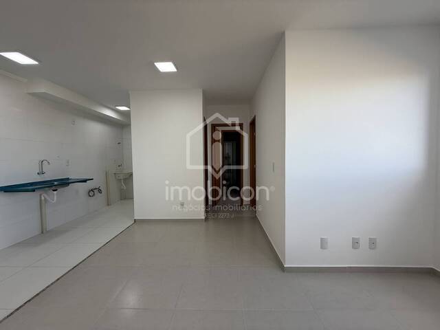#242 - Apartamento para Locação em Vitória da Conquista - BA - 3