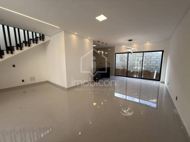 #292 - Village para Venda em Vitória da Conquista - BA - 2