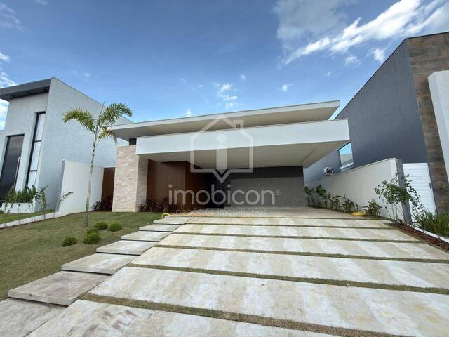 #297 - Casa para Locação em Vitória da Conquista - BA