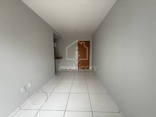 #300 - Apartamento para Locação em Vitória da Conquista - BA