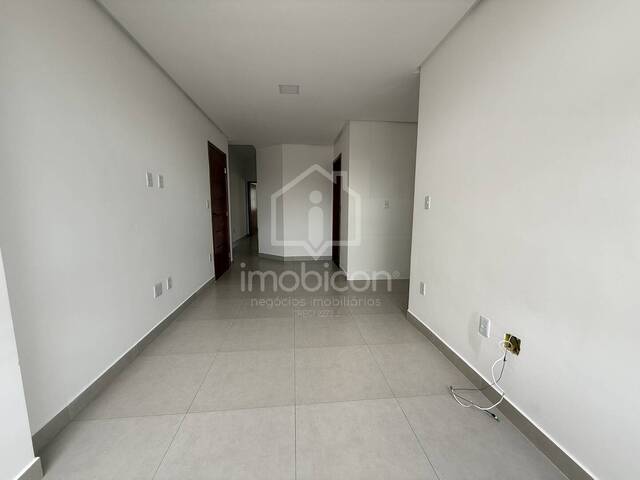 Apartamento para Locação em Vitória da Conquista - 4