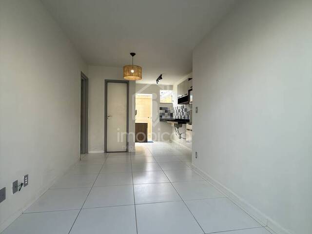 #329 - Apartamento para Locação em Vitória da Conquista - BA - 2