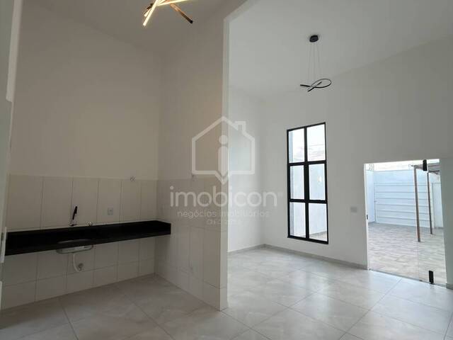 Casa para Venda em Vitória da Conquista - 5