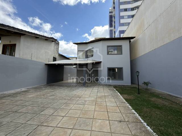 Casa para Locação em Vitória da Conquista - 3